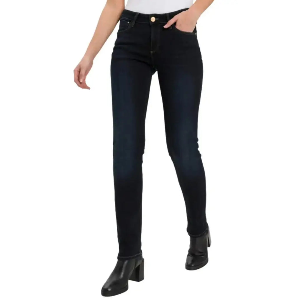 cross-damen-jeans-rose-n487-026-straight-fit-in-blueblack-1 - JeanZone