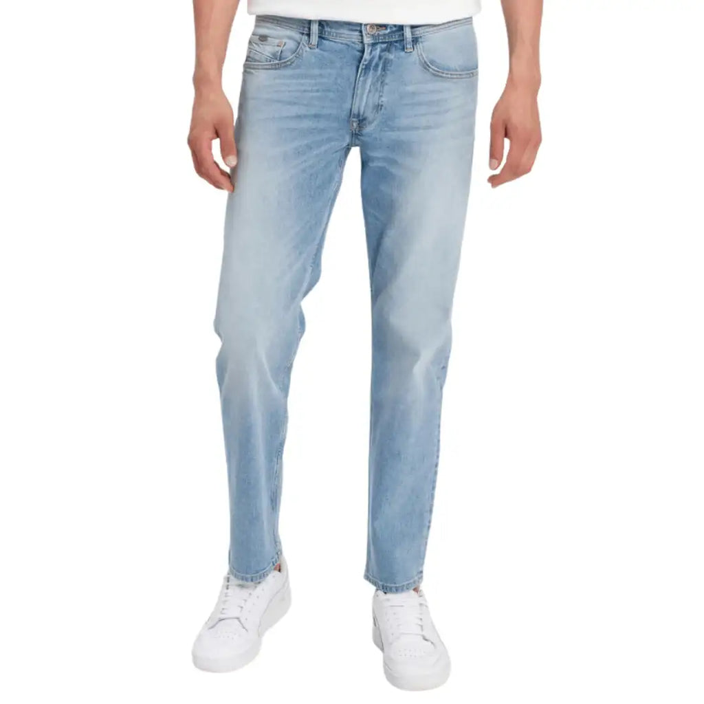 cross-herren-jeans-antonio-relaxed-leg-e161-294-in-light-blue-1 - JeanZone