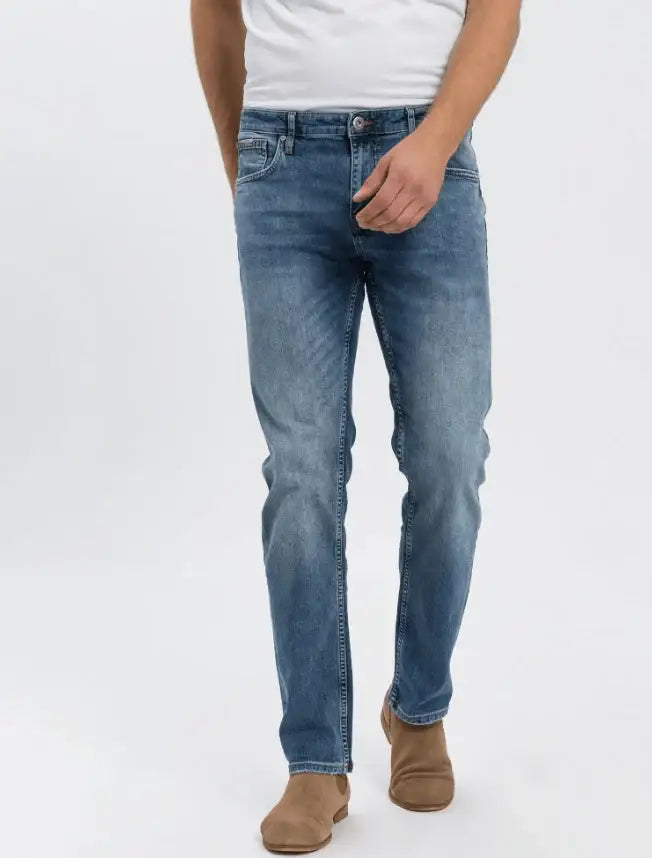 cross-herren-jeans-damien-e198-020-in-mid-blue-1 - JeanZone