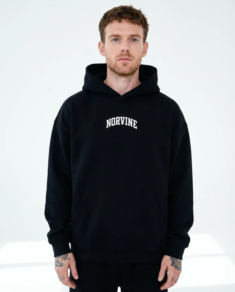 norvine-herren-signature-hoodie-premium-oversized-hoodie-aus-bio-baumwolle-1 - JeanZone