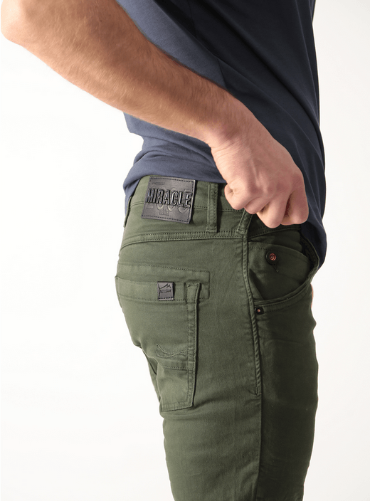 Miracle of Denim Cargohose Edison in olive oder black - Jeans Boss